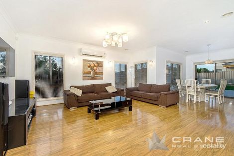 Property photo of 14 Durrol Way Caroline Springs VIC 3023