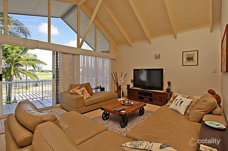Property photo of 89 Crombie Avenue Bundall QLD 4217