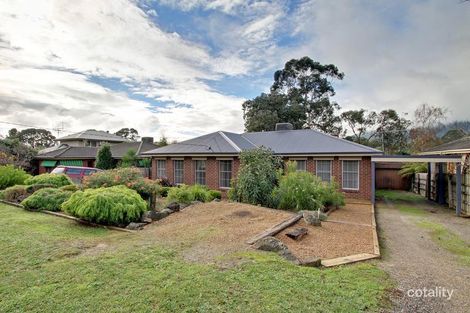 14 Magnolia Gr, Montrose, VIC 3765