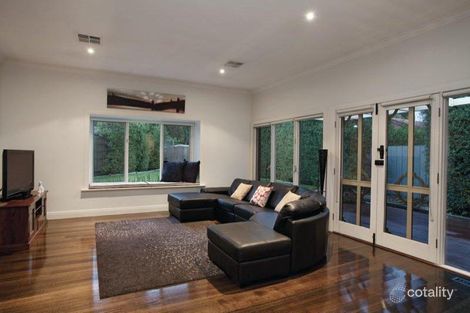 Property photo of 2 Bretonneux Square Malvern East VIC 3145
