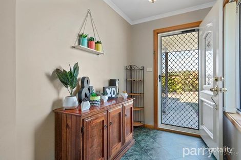 Property photo of 10 Banksia Place Youngtown TAS 7249