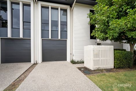 Property photo of 35/1 Ancora Crescent Hope Island QLD 4212