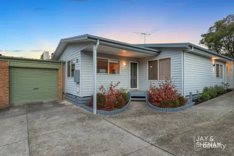 2/14 Monteith Cres, Endeavour Hills, VIC 3802