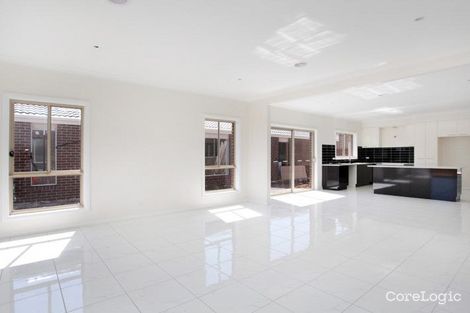 Property photo of 27 Cotton Field Way Brookfield VIC 3338