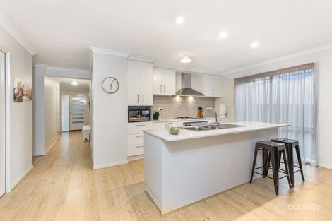 Property photo of 38 Coomoora Circuit Strathfieldsaye VIC 3551