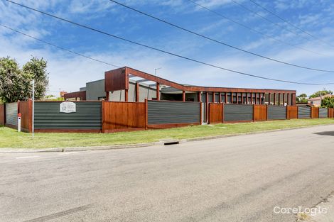 Property photo of 2 Maxwell Street Blairgowrie VIC 3942