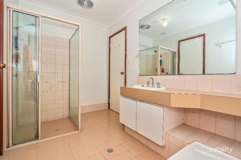 Property photo of 5 Baxendale Way Camillo WA 6111