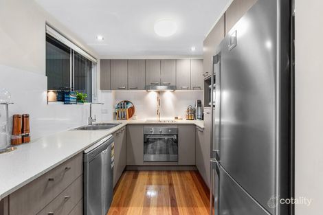 Property photo of 2/38 Chatsworth Road Greenslopes QLD 4120