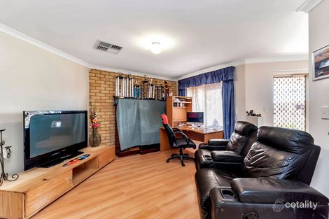 Property photo of 15 Murray Waters Boulevard South Yunderup WA 6208