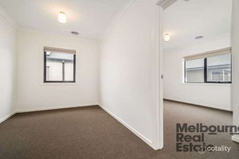 Property photo of 39 Newport Avenue Williams Landing VIC 3027