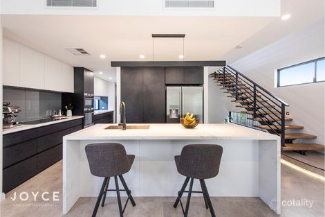 Property photo of 72A Roebuck Drive Salter Point WA 6152