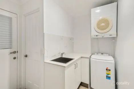 Property photo of 6/9 Kingia Court Burleigh Heads QLD 4220