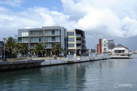 1 Honeysuckle Dr, Newcastle, NSW 2300