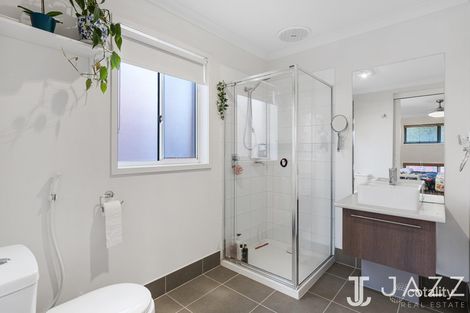 Property photo of 8 Casino Parade Point Cook VIC 3030