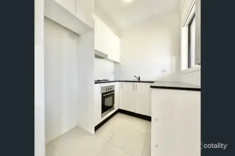 Property photo of 13 Ferdinand Place Rosemeadow NSW 2560