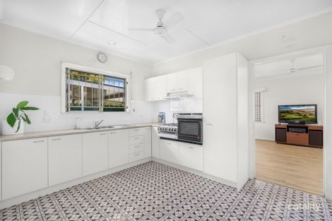 Property photo of 157 Wondall Road Wynnum West QLD 4178