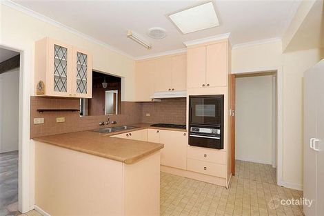 Property photo of 10 Moomba Avenue Seaford VIC 3198