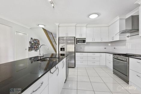 Property photo of 33 Vineyard Drive Mount Cotton QLD 4165