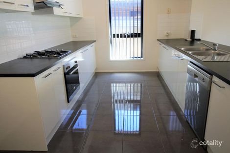 Property photo of 22 Sandstock Crescent Jordan Springs NSW 2747