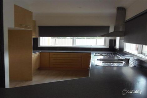 Property photo of 2 Tenterfield Drive Burnside Heights VIC 3023