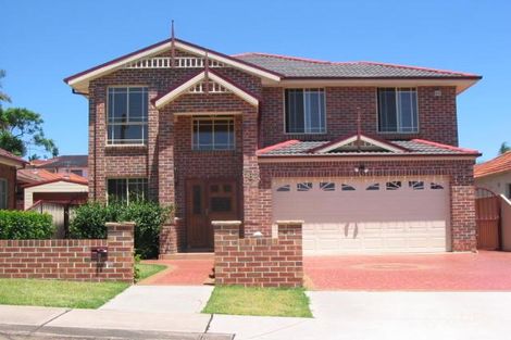 8 Barnes Ave, Earlwood, NSW 2206