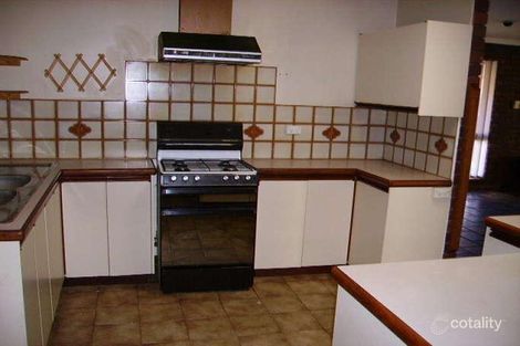 Property photo of 10 Athena Court Cooloongup WA 6168