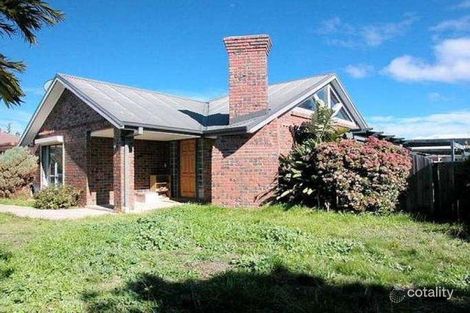 Property photo of 19 Nash Court Meadow Heights VIC 3048