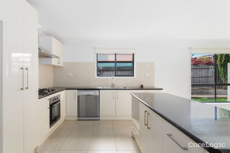 Property photo of 4 Ayesha Rise Pakenham VIC 3810