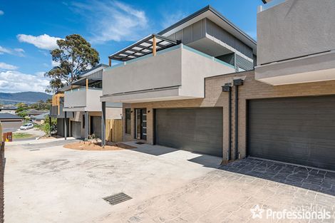 Property photo of 2 Floral Court Mooroolbark VIC 3138