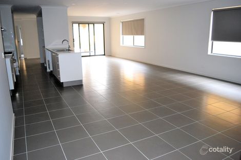 Property photo of 13 Firewheel Road Officer VIC 3809