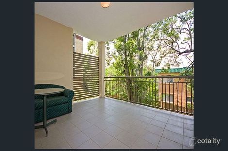 Property photo of 2/298 Cavendish Road Coorparoo QLD 4151