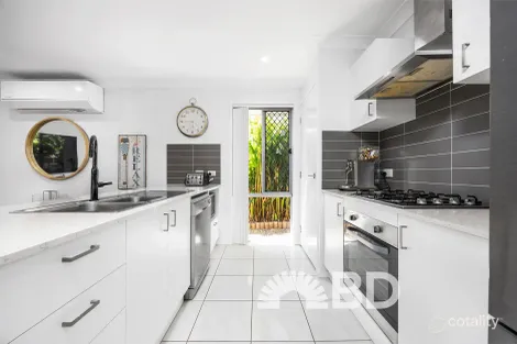 Property photo of 11 Capuchin Close Dakabin QLD 4503