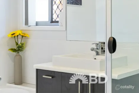 Property photo of 11 Capuchin Close Dakabin QLD 4503