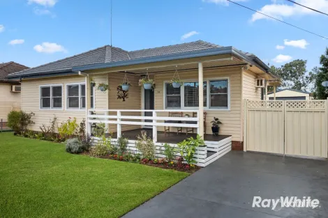Property photo of 42 Wycombe Street Doonside NSW 2767