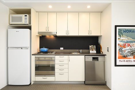 Property photo of 203/2 Macpherson Street Cremorne NSW 2090