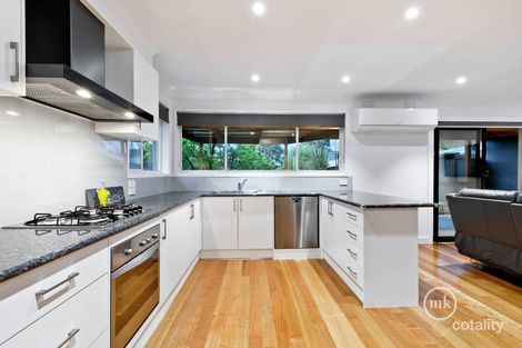 Property photo of 14 Kentwood Road Macleod VIC 3085