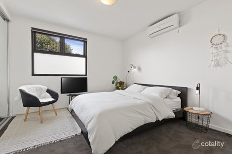 Property photo of 15 Dianella Walkway Brunswick East VIC 3057