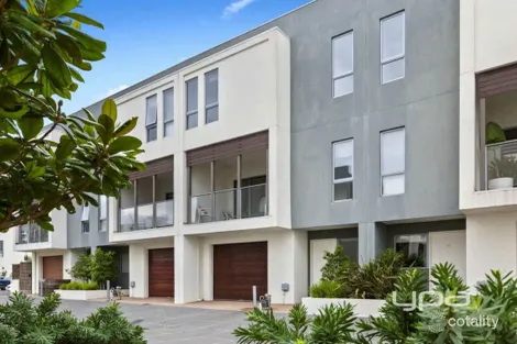 22 RAINBOW PL, MORNINGTON, VIC 3931