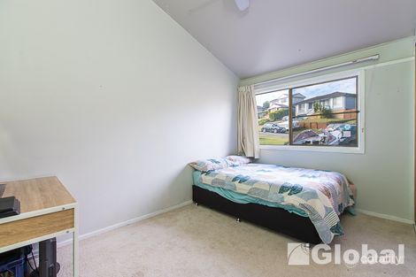 Property photo of 36 Newbold Road Macquarie Hills NSW 2285