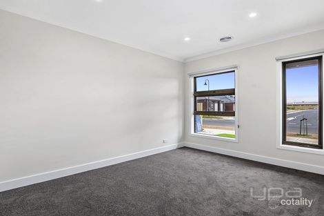 Property photo of 104 Long Forest Avenue Harkness VIC 3337