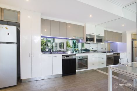 Property photo of 2203/33 T E Peters Drive Broadbeach Waters QLD 4218