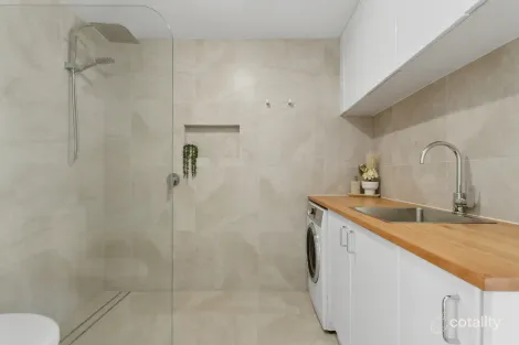 Property photo of 4/33 Galloway Drive Ashmore QLD 4214