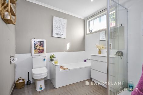 Property photo of 64 Blackburn Road Mooroolbark VIC 3138