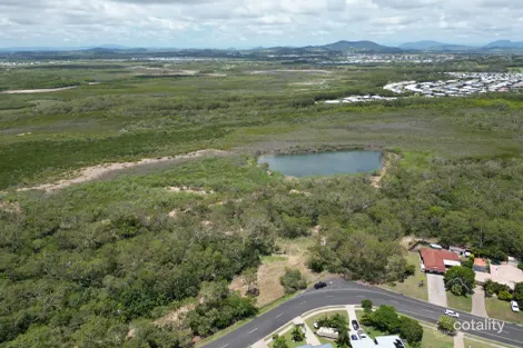 Property photo of 98 Pacific Drive Blacks Beach QLD 4740