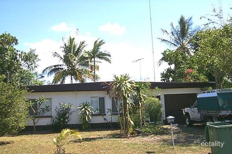 7 MAHOGANY ST, HOLLOWAYS BEACH, QLD 4878