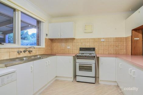 Property photo of 1 Taranaki Crescent Noarlunga Downs SA 5168