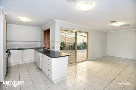 Property photo of 71 Bowral Loop Craigieburn VIC 3064