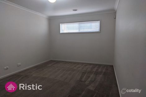 Property photo of 23 Peterborough Drive Doreen VIC 3754