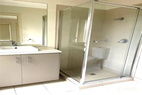 Property photo of 24 Donnelly Circuit South Morang VIC 3752