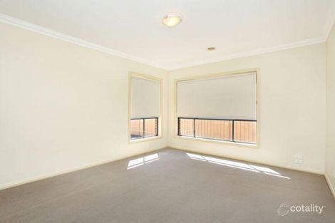 Property photo of 7 Cranwell Square Caroline Springs VIC 3023